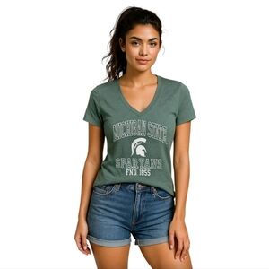 Michigan State Spartan Women's Tshirt Size L‎